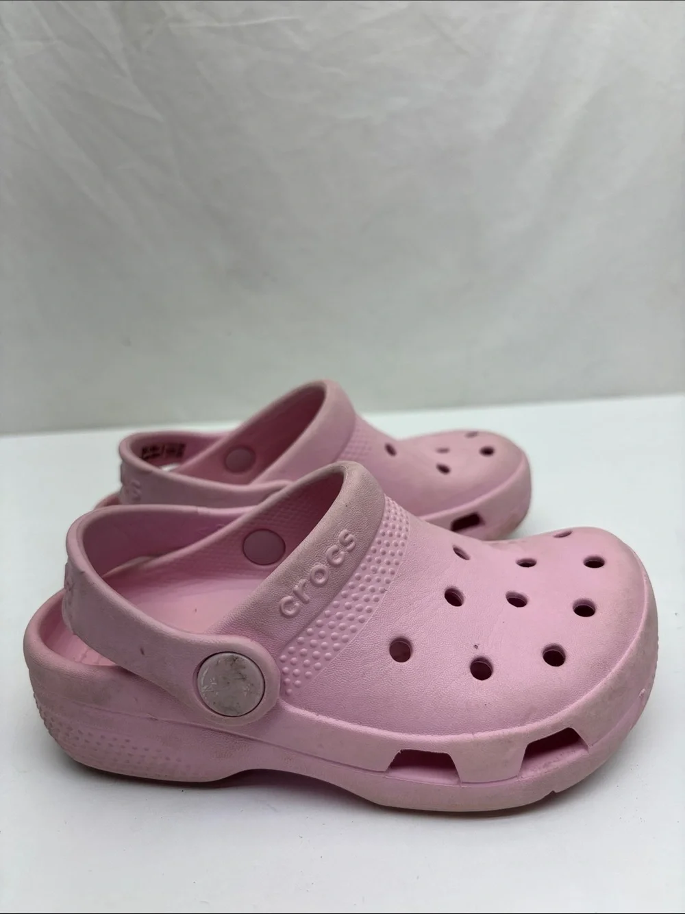 Crocs sandals for toddler girl, SZ 9, box 73